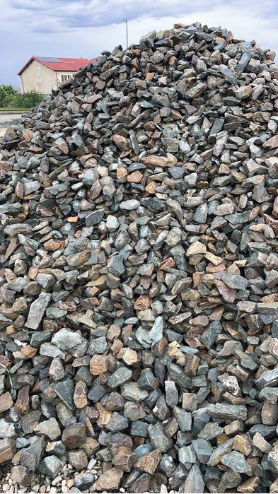 Piatra concasata/ piatra decorativa