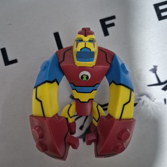 Фигурки бен тен  (разного роста)