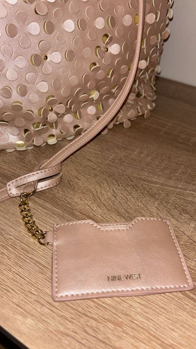 Geantă Nine west roz pudrat