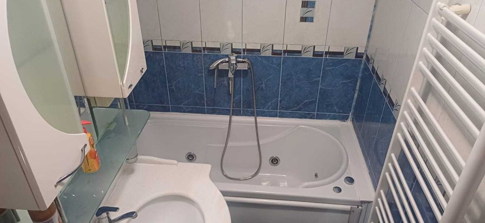 inchiriez apartament
