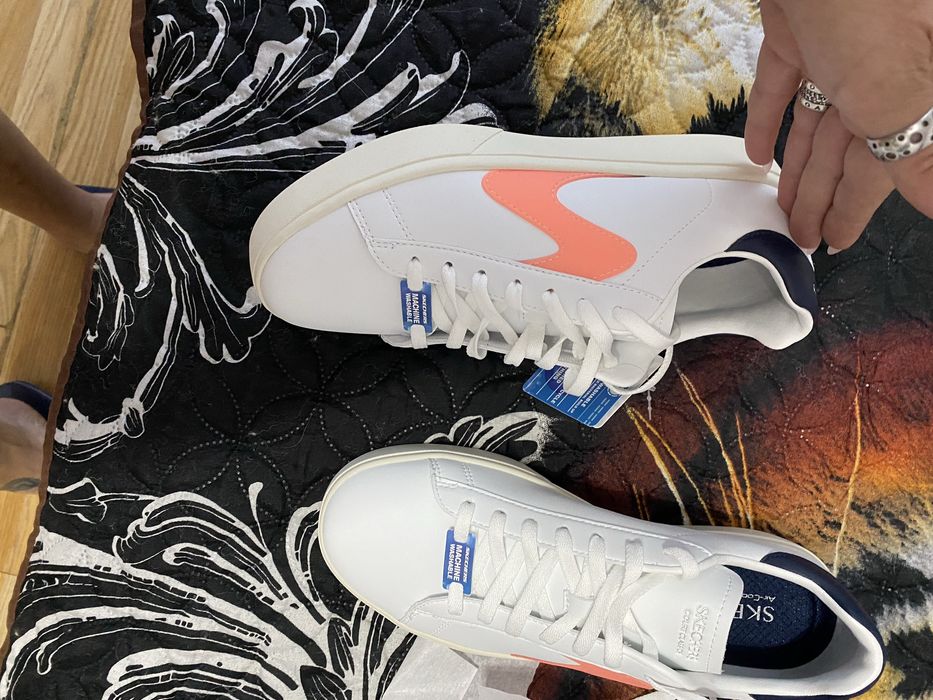 Нови маратонки Скечарс