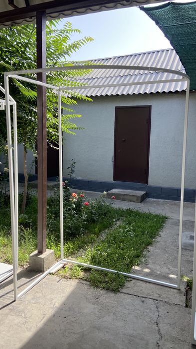 Стойки для магазина одежды