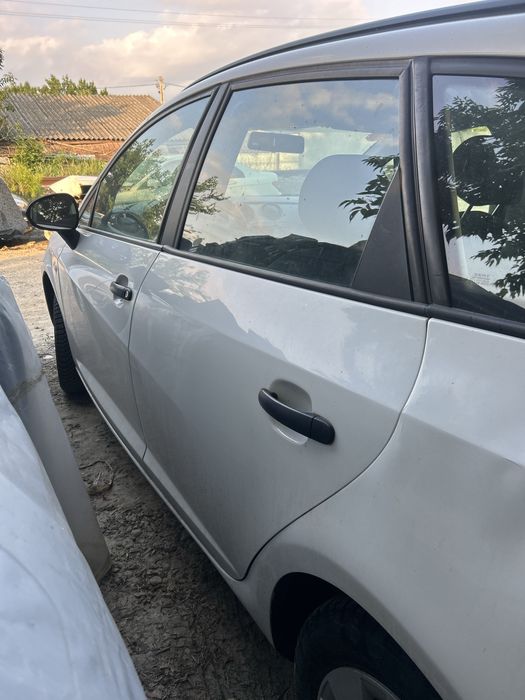 Ușă stânga față Seat ibiza 2012