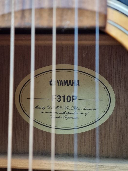 Amanet Vitan 107 / Chitara Yamaha F310P