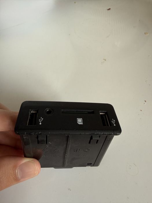 Renault USB / SD / AUX модул 280236887R