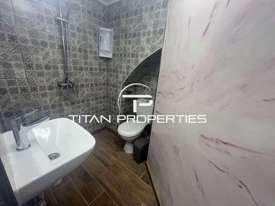 Дава се под наем Двустаен апартамент в Варна, Център - 38 кв.м за 613 € - Снимка #4