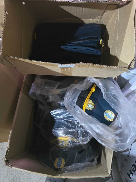 Продам фуражку,пилотку,новые.