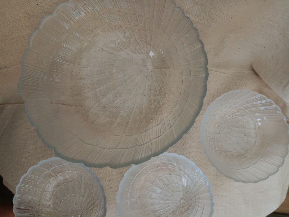 Набор салатников 6+1