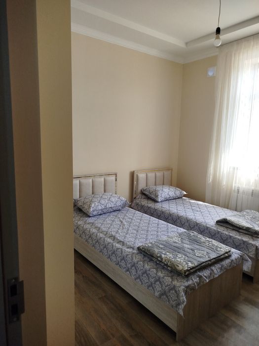 Mehmonxona Hostel Registonni Yonida