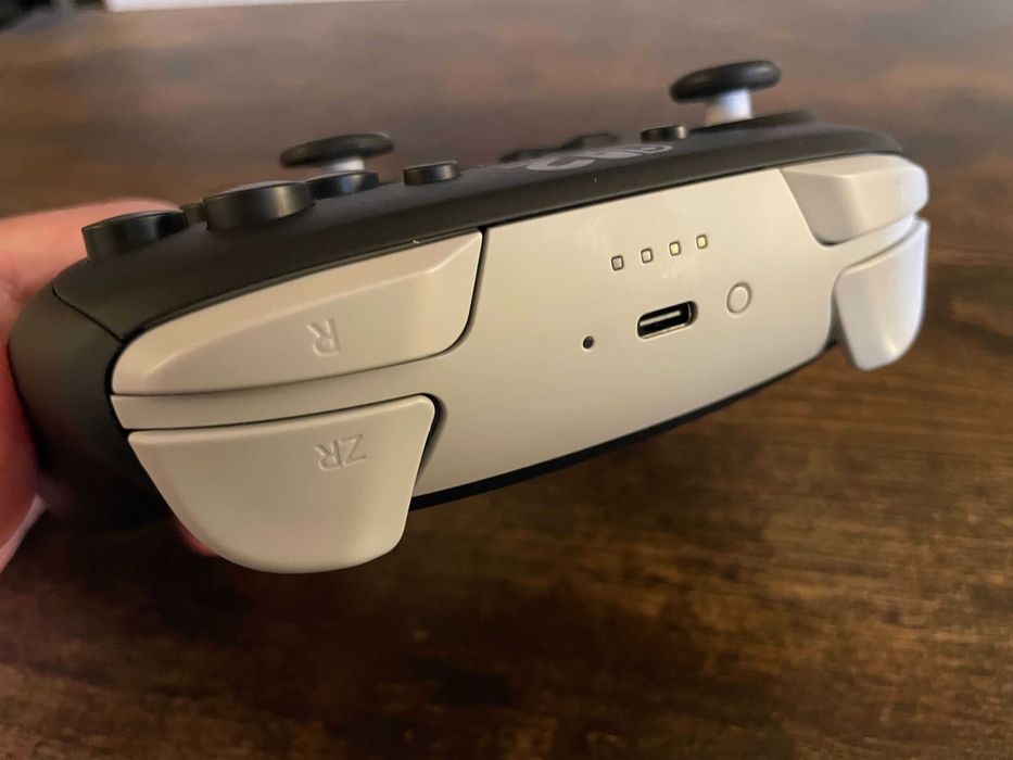 Pro Controller pt Nintendo Switch 2 ca nou Garantie 06 '27