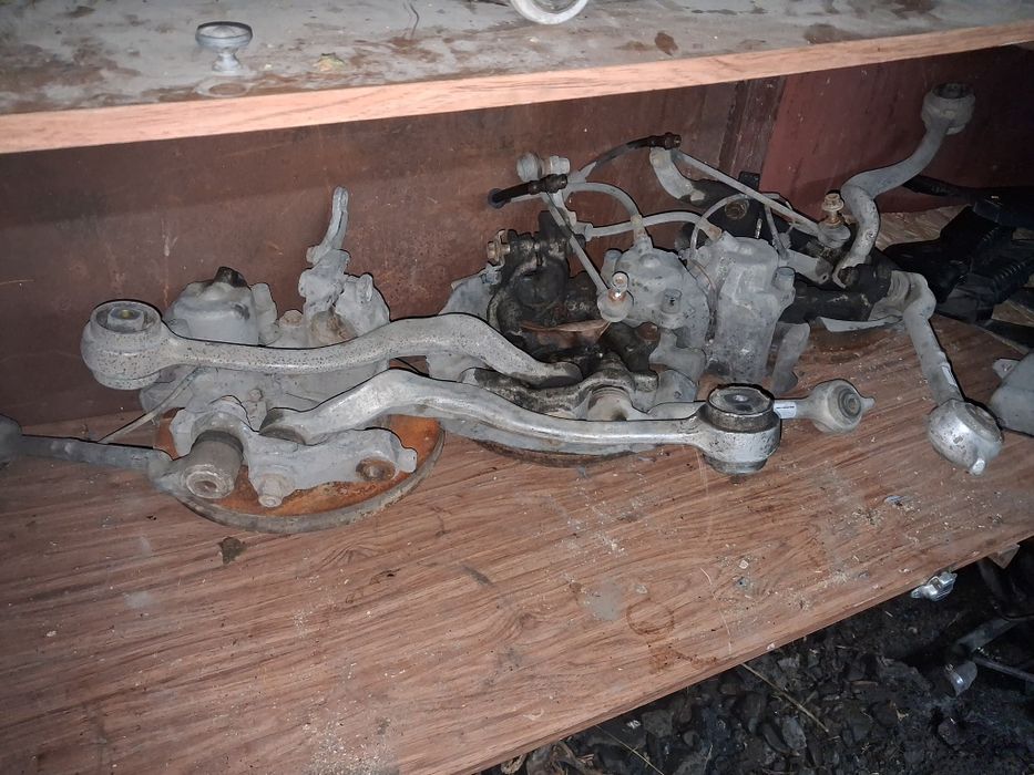 Запчасти на бмв е39