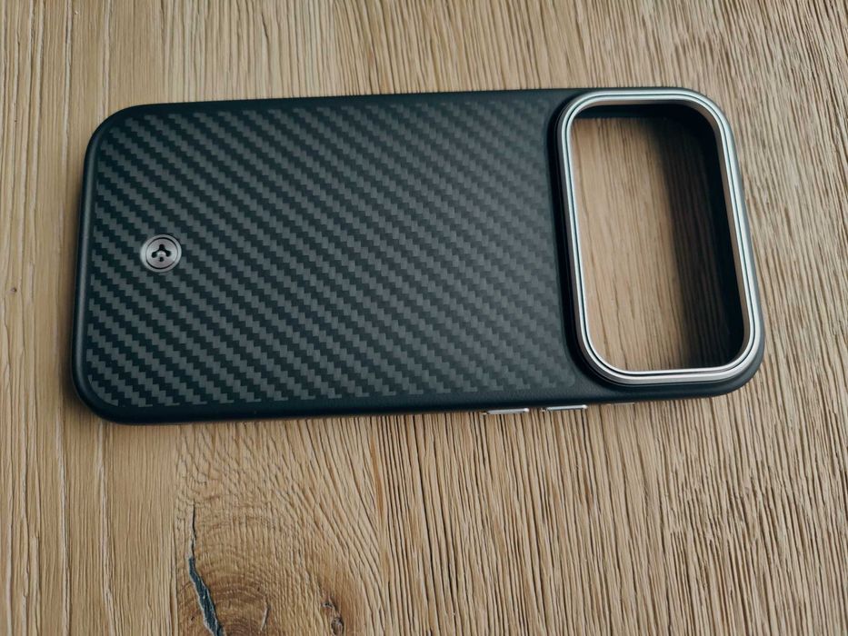 Husa Iphone 17 Pro Max - SPIGEN - Enzo Aramid T