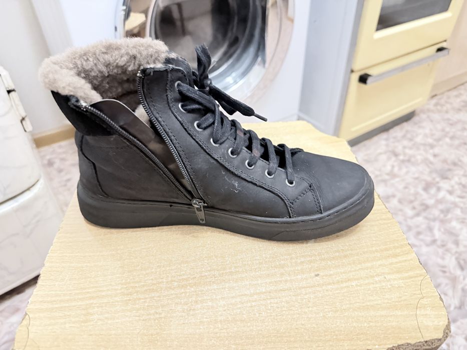 Обувь с овчиным мехом