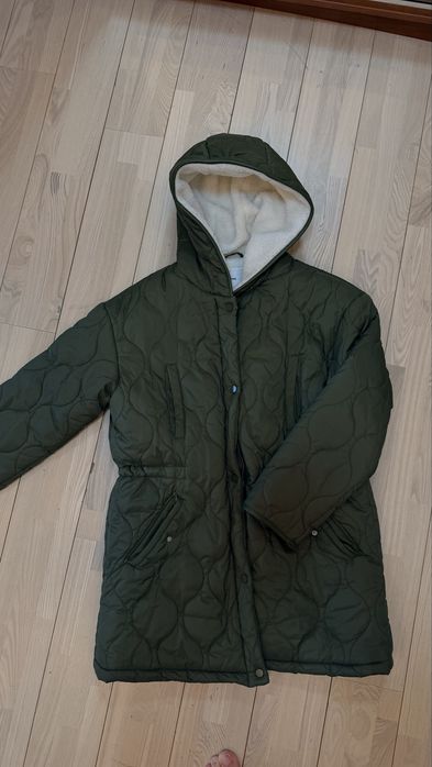 Продам женские куртки