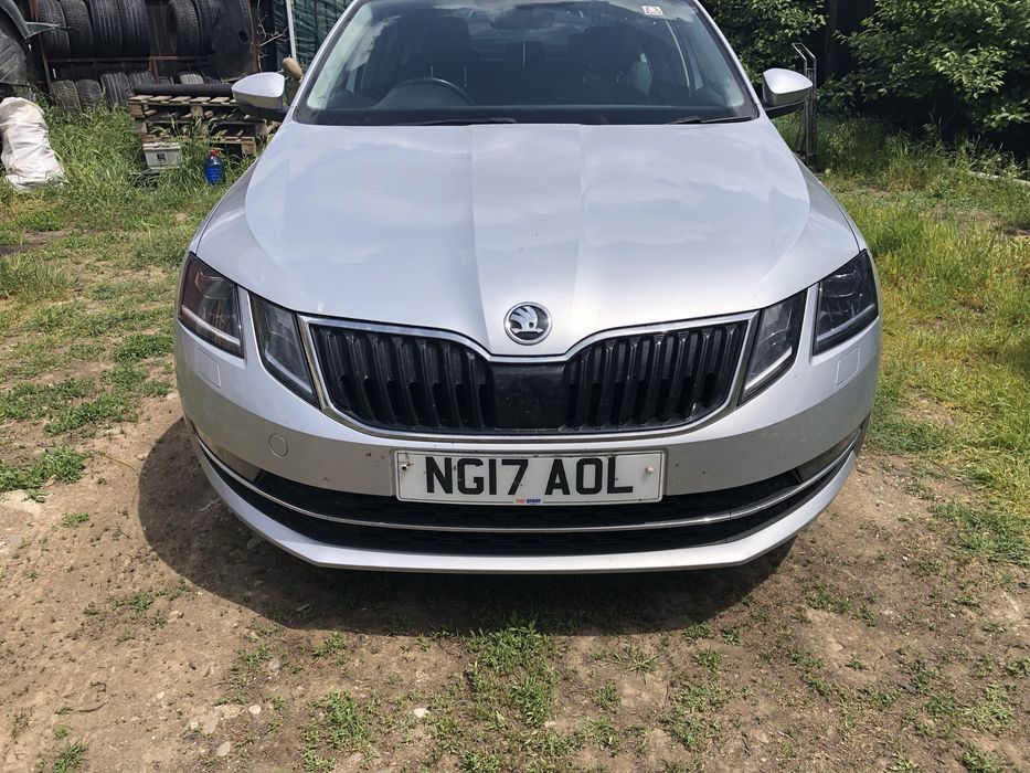 Fata completa Skoda Octavia 3 facelift 2017-2020 Bara fata capota aripa stanga dreapta far xenon faruri trager 2.0 tdi Euro 6 CRM CRMB LA7W SYV LA7W