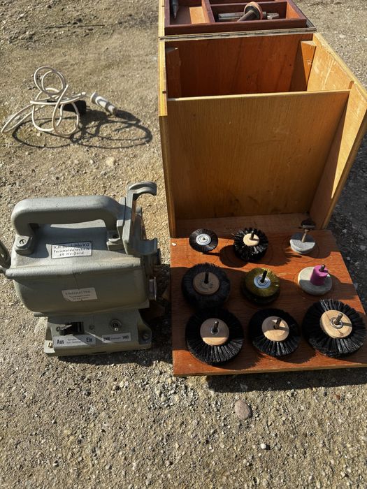 Masina de lustruit K.H. Steinkühler KG, Fernmeldetechnik, Herford.