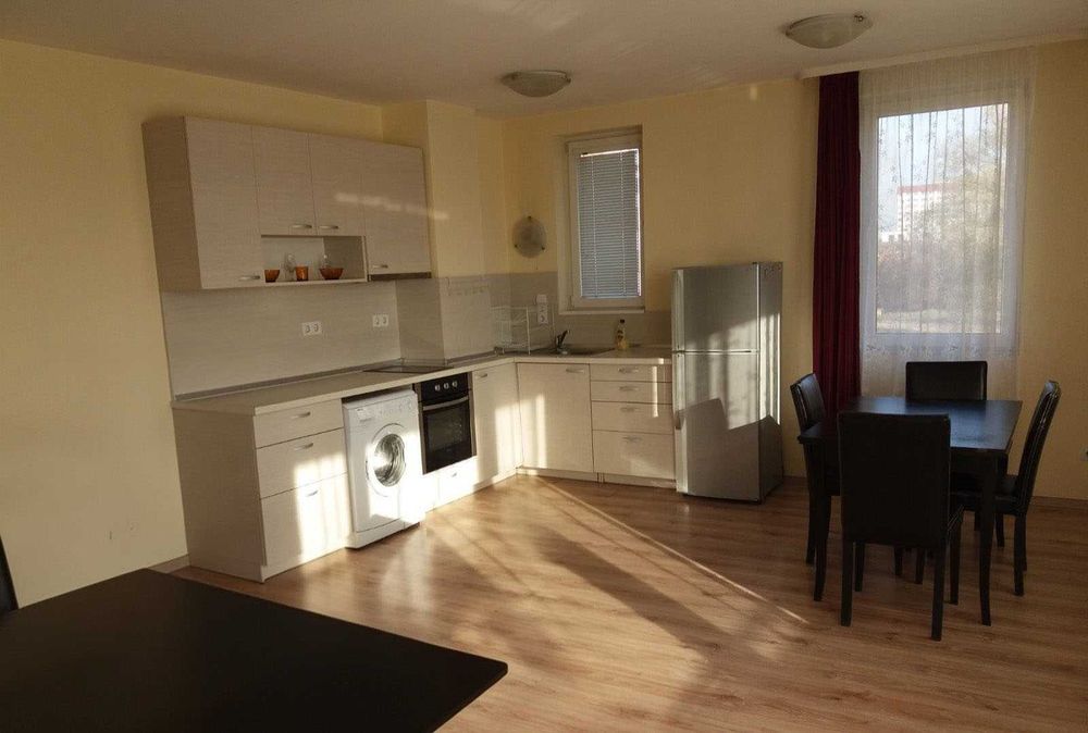 Тристаен ап. под наем в кв. Студентски град