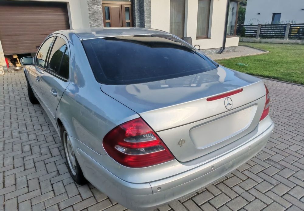 MERCEDES-BENZ E-Class 2003 — imagine 4