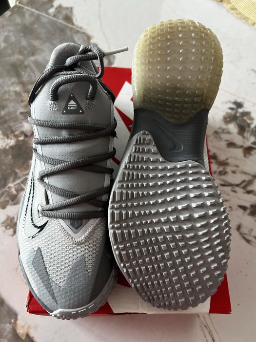 Кроссовки мужские Nike