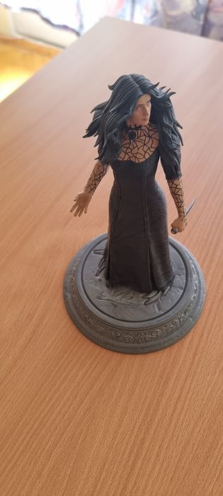 Сттуетка на Yennefer от сериала The Witcher.