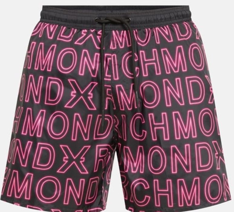 Tricouri, pantaloni scurti si lungi John Richmond