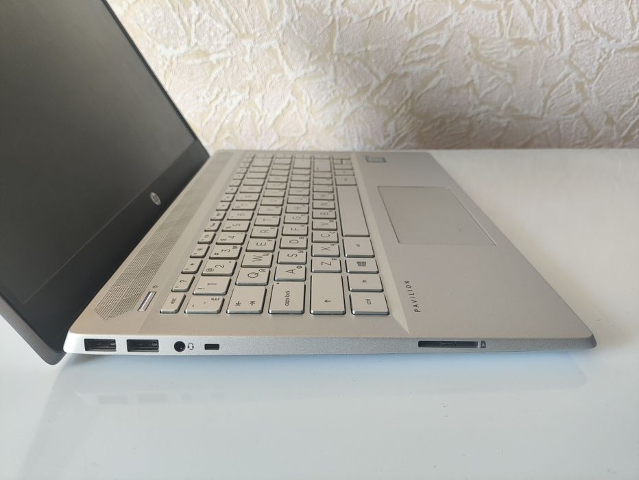 Ноутбук HP Pavilion 14