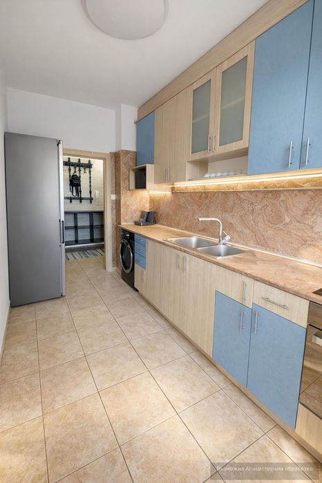 Дава се под наем Тристаен апартамент в Пловдив, Център - 99 кв.м за 1097.01 € - Снимка #2