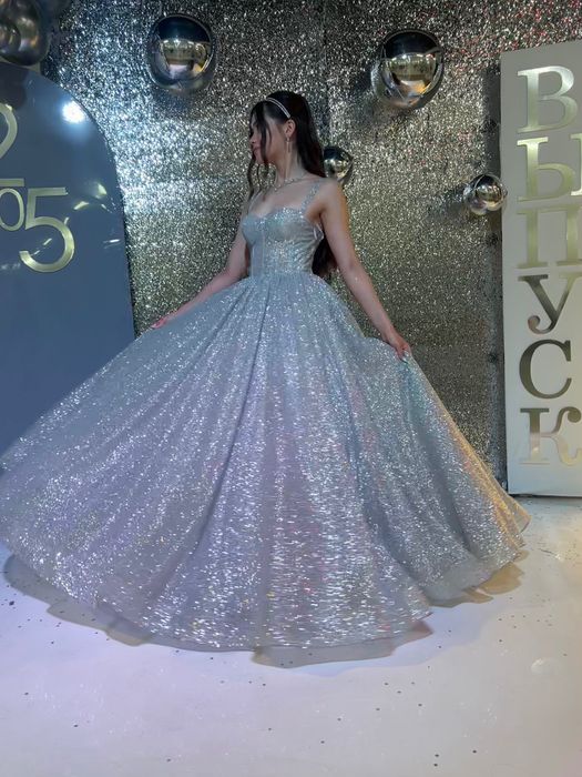 Платье на выпускной серебро