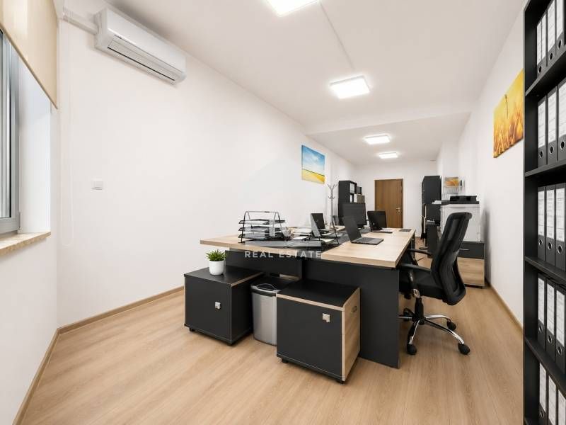 Представителен офис за продажба на бул. България 111, кв. Манастирски