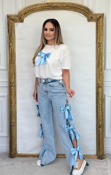 Compleu funde tricou si blugi