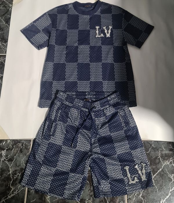 Compleu Louis Voitton