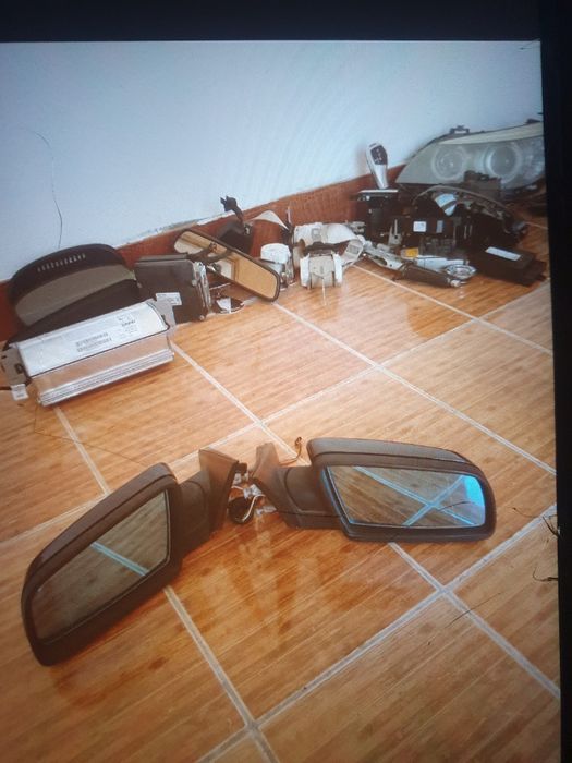 Dezmembrez BMW E60  motor 2.0
