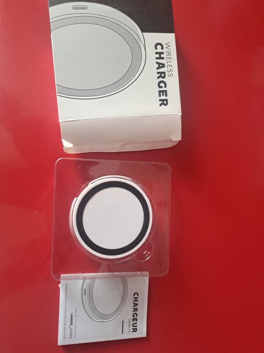 Incarcator wireless nou