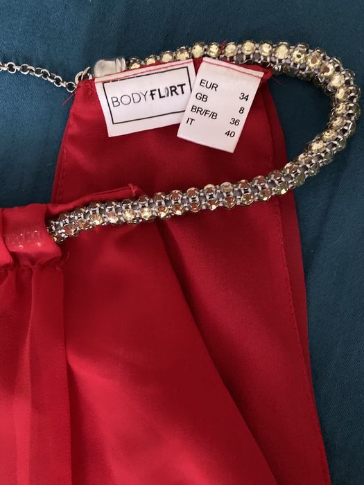 Червена рокля на Bodyflirt
