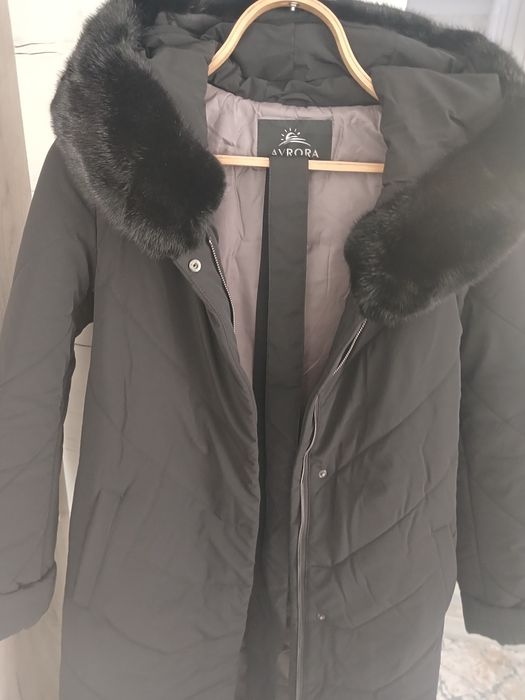 Продам женский пуховик