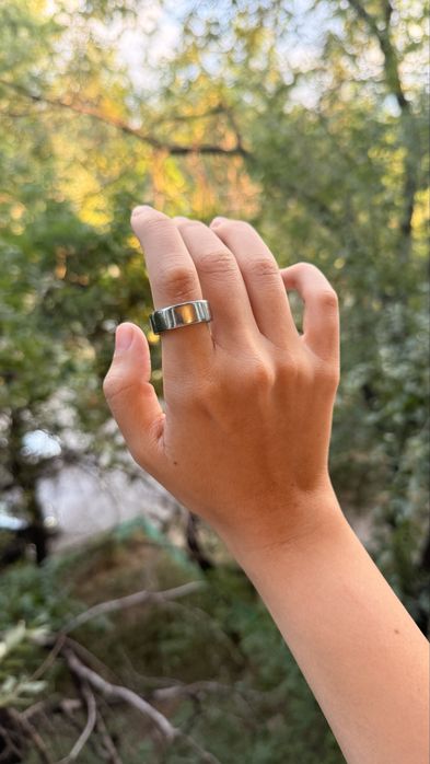 Oura Ring 4 (size 8)