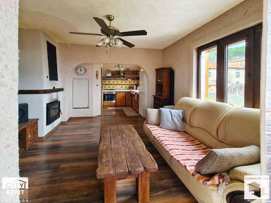 Дава се под наем Къща в с. Гостилица, Област Габрово - 102 кв.м за 648.21 € - Снимка #4