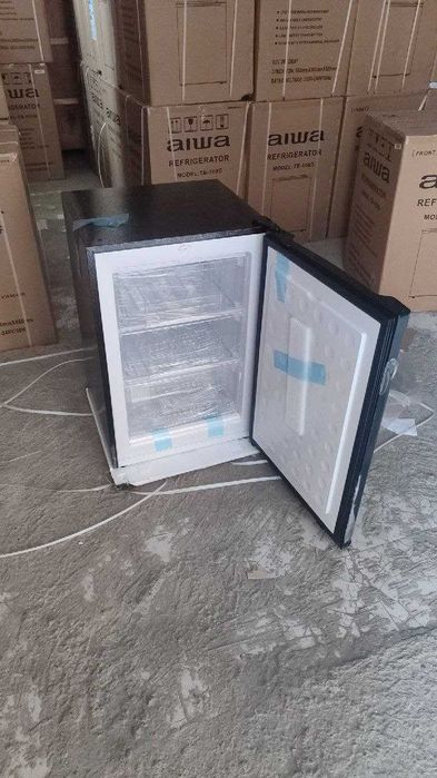 Морозильная камера Aiwa Компактного типа Model: BD-100 (3-полочная)
