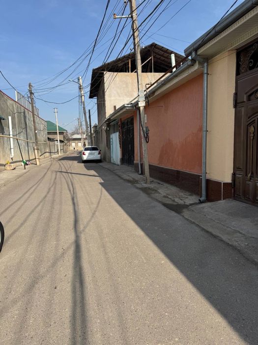 Assalomu alaykum Uy sotiladi 3 sotix 4 xona yunusobot tumani otchopar