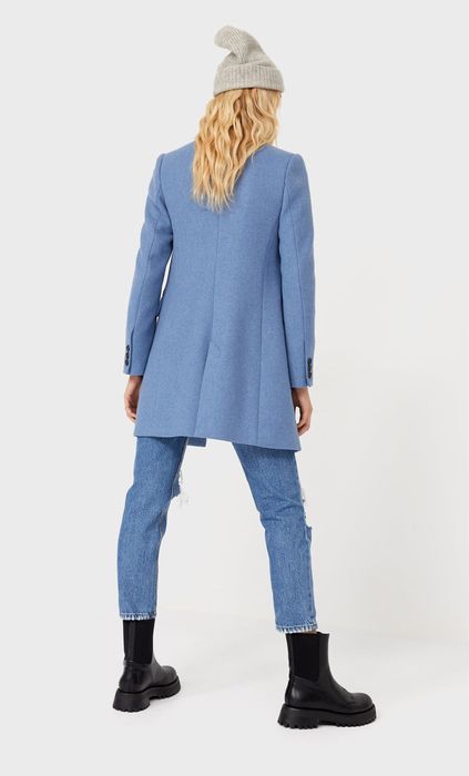 Stradivarius зимно палто в небесно син цвят Zara