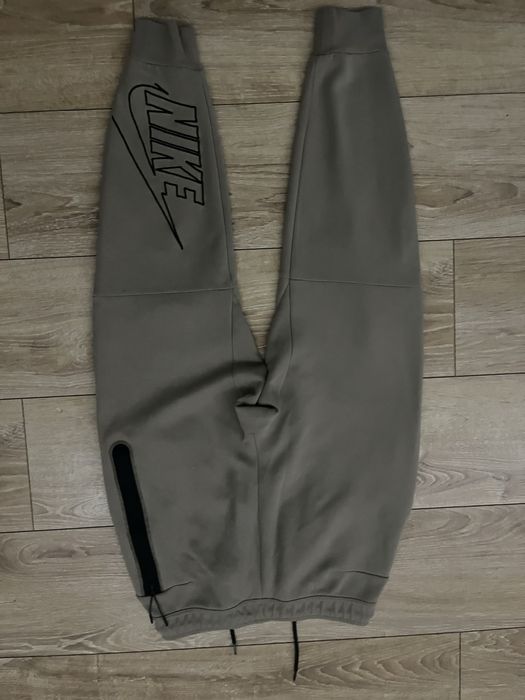 Nike tech fleece панталон