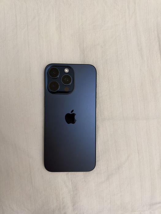 Продам Iphone 15 pro max.