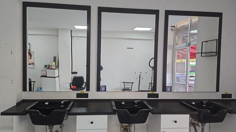 Vând mobilier de salon