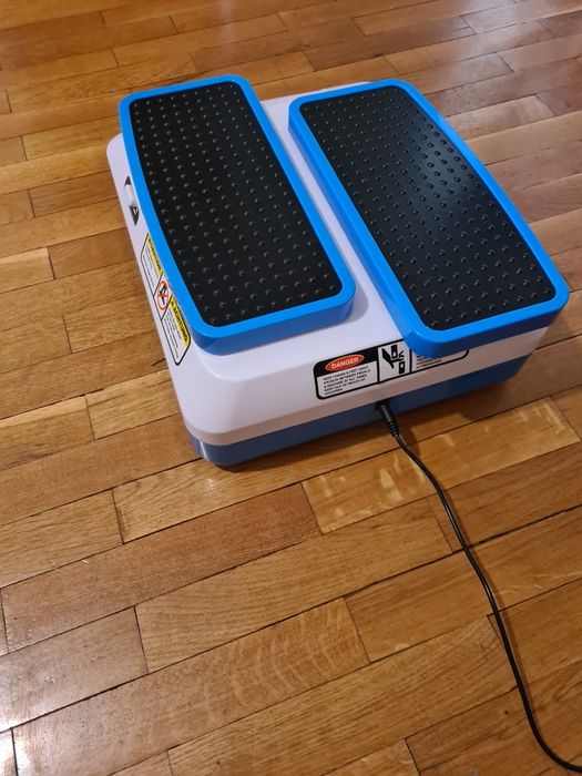 Уред за раздвижване на краката