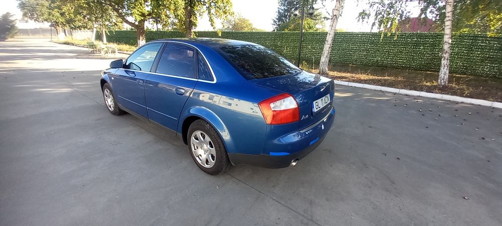 Audi A4 2002 benzină, 1.200 € — imagine 5