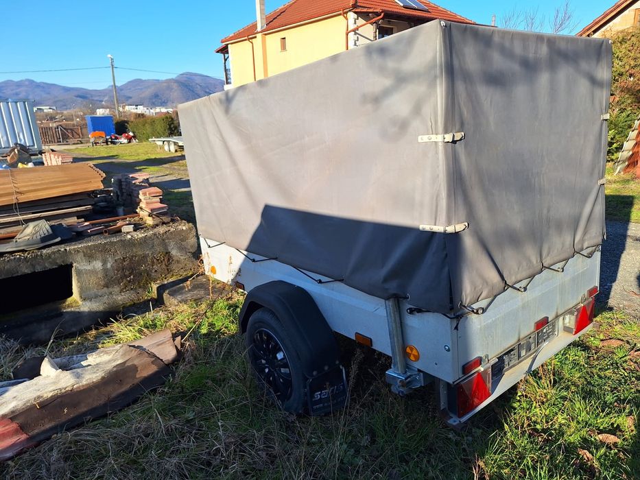 Remorci Diferite de Vanzare