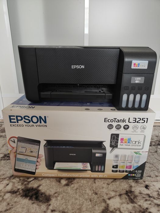 Продам цветной принтер Epson 3251