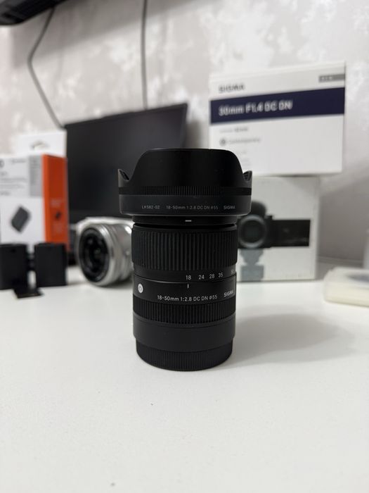 Sigma 18-50mm f2.8 Объектив