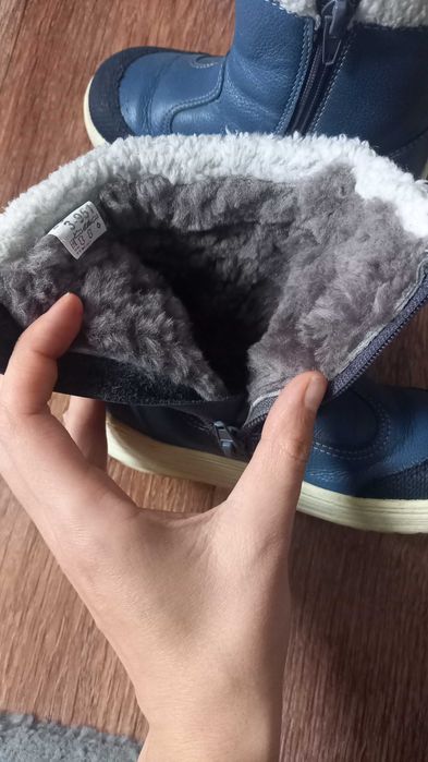 Продаю зимние детские сапоги