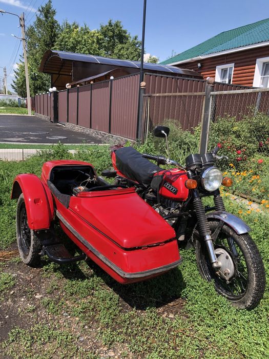 Мотоцикл Урал в облицовке Ижа